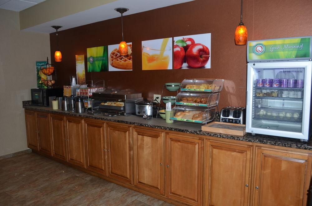 Quality Inn Бекли Экстерьер фото